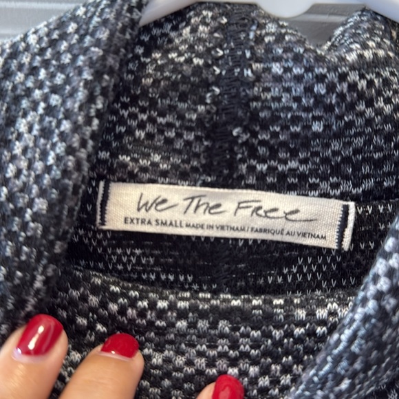 Free People Top - Picture 2 of 4